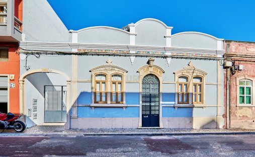 House in Faro (Se e Sao Pedro), Algarve, Portugal 1