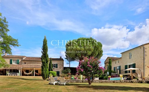 Estate in Puisseguin, Nouvelle-Aquitaine, France 1