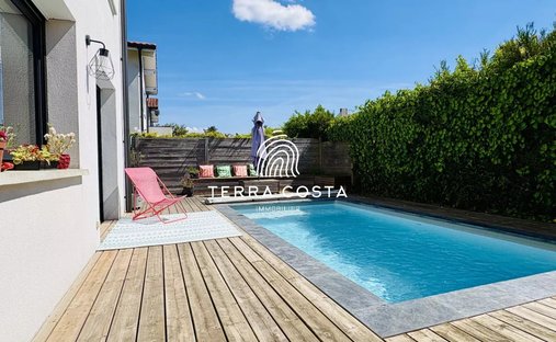 House in Angresse, Nouvelle-Aquitaine, France 1