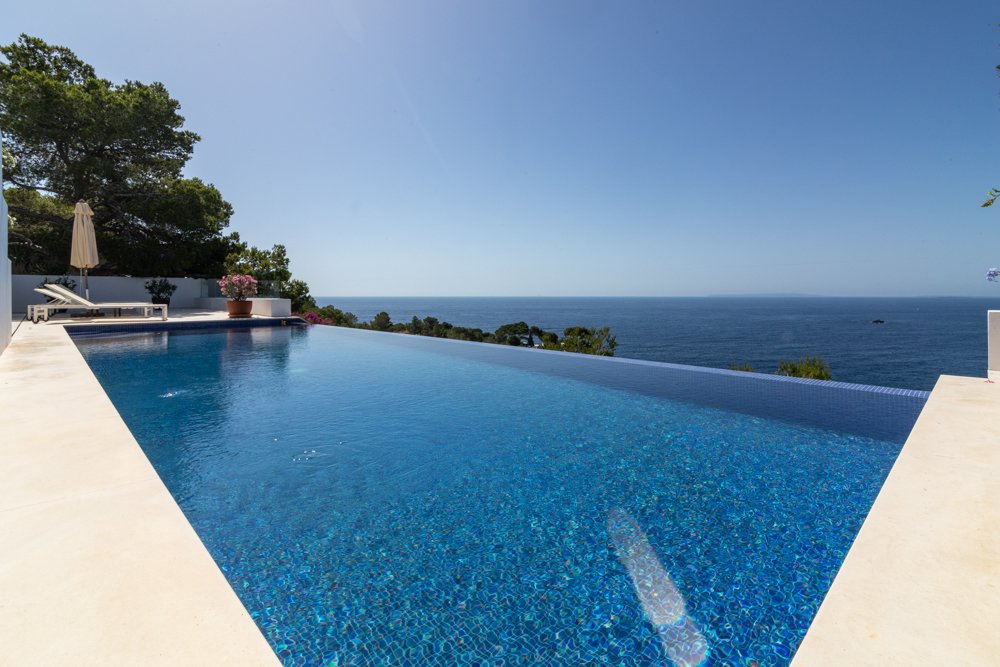 Villa in Roca Llisa, Santa Eularia des Riu, Balearic Islands 3 - 18326596