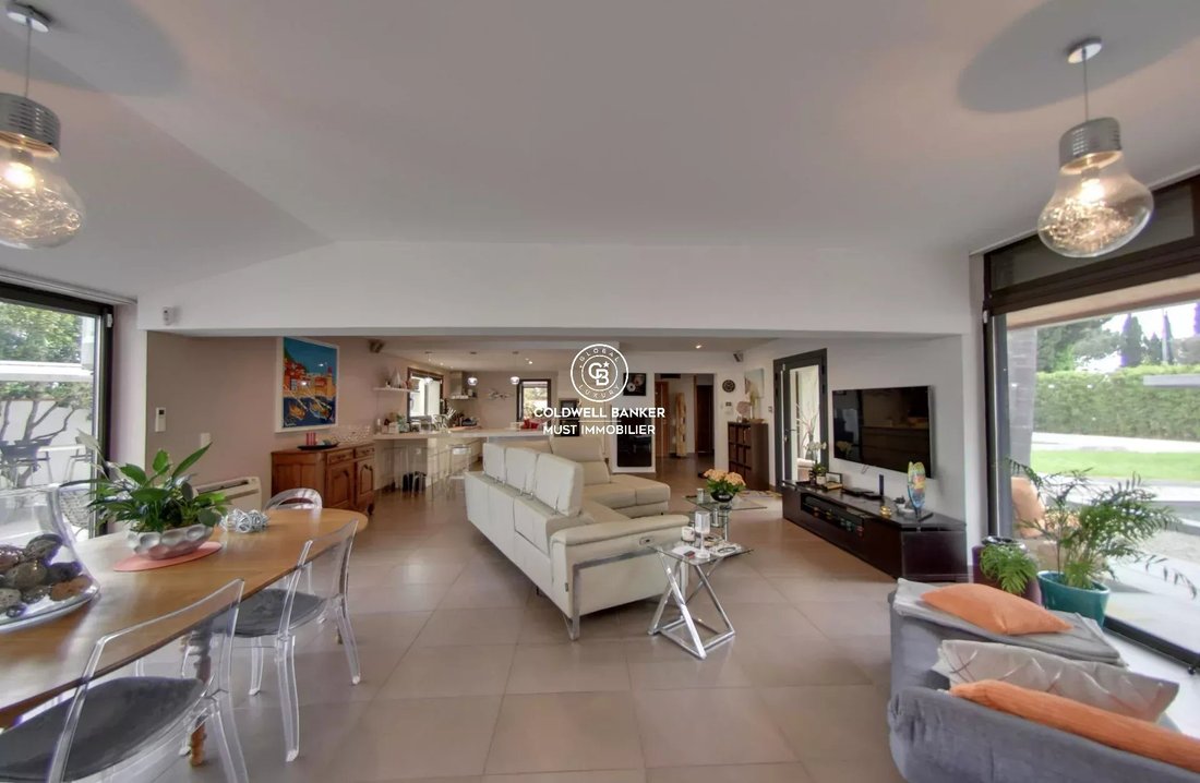 Villa in Saint-Cyprien, Occitania, France 5 - 18328367