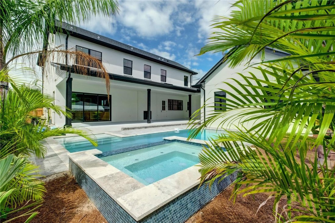 House in Tampa, Florida, United States 3 - 18273650