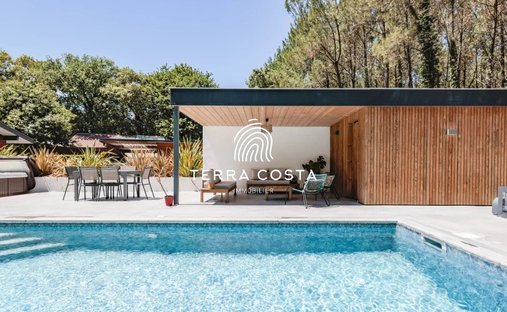 House in Est, Saint-Vincent-de-Tyrosse, France 1
