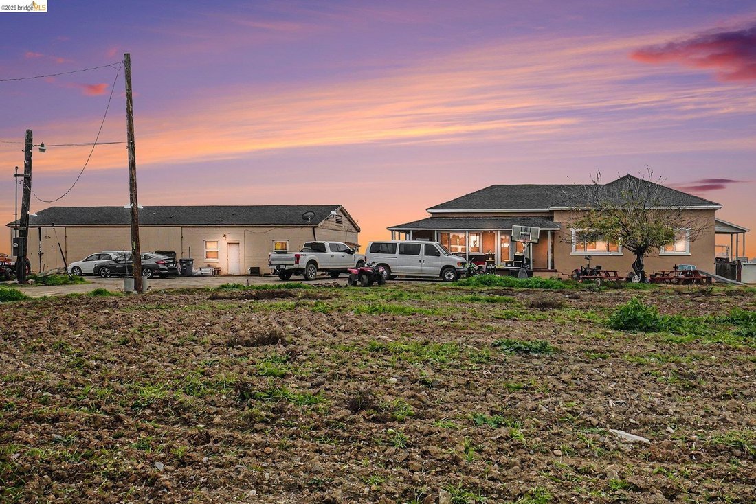 House in Byron, California, United States 1 - 18327299
