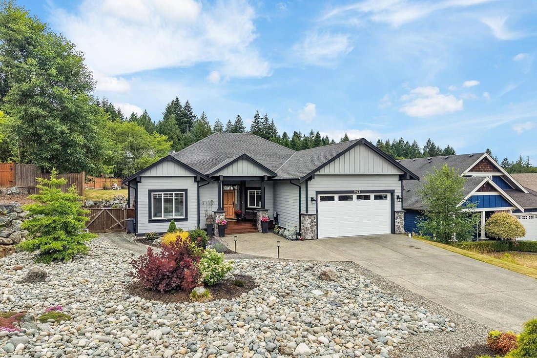 House in Mill Bay, British Columbia, Canada 1 - 18331592