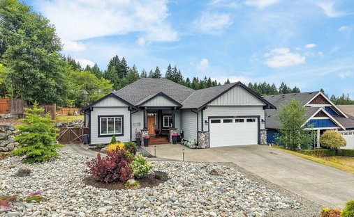 House in Mill Bay, British Columbia, Canada 1