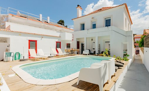 House in Parede, Lisbon, Portugal 1
