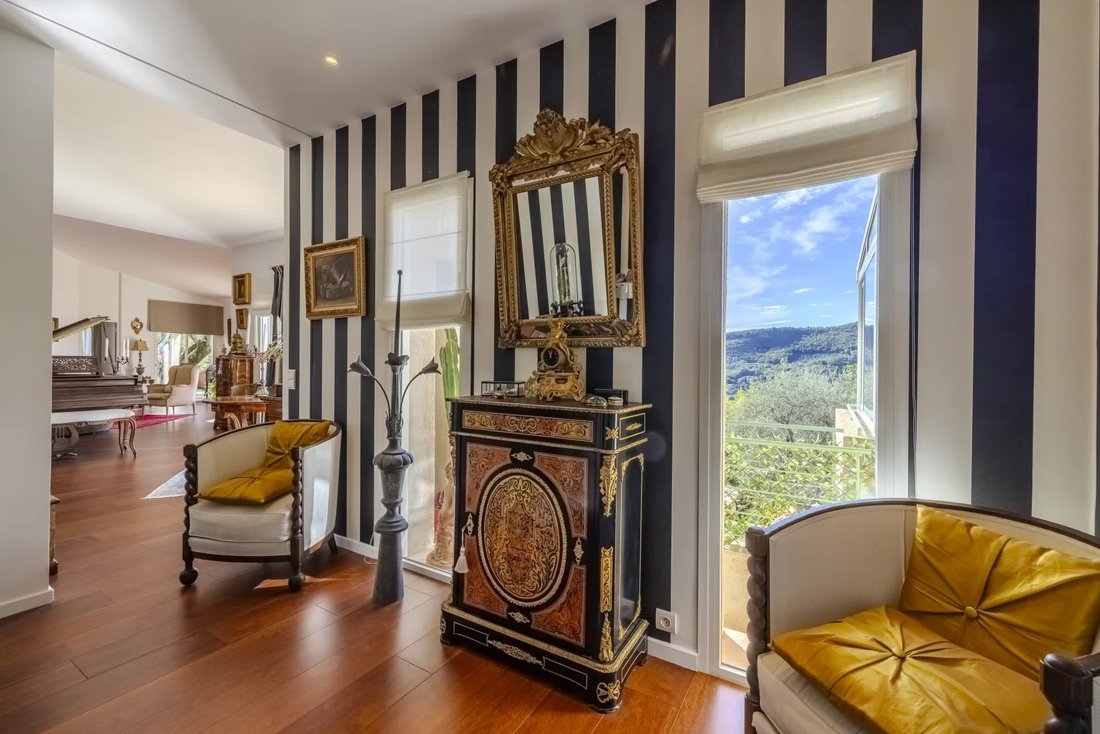 House in Tourrettes-sur-Loup, Provence-Alpes-Côte d'Azur, France 3 - 18328344
