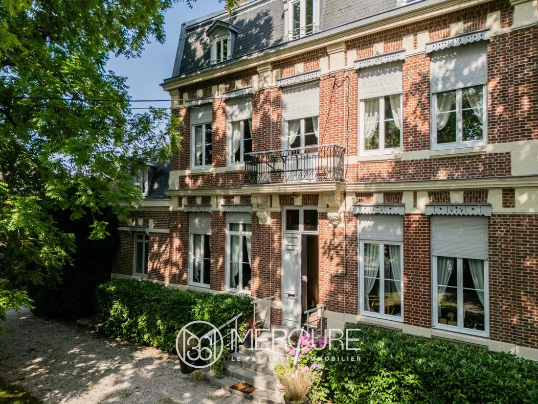 Maison à Saint-Venant, Hauts-de-France, France 1 - 18328343