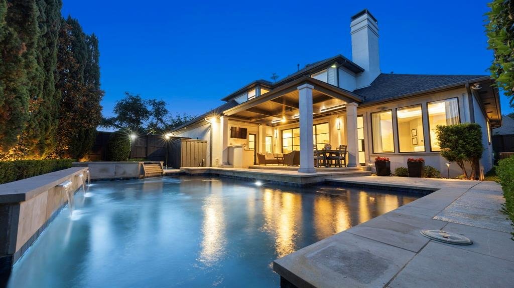 House in Irving, Texas, United States 1 - 18327379