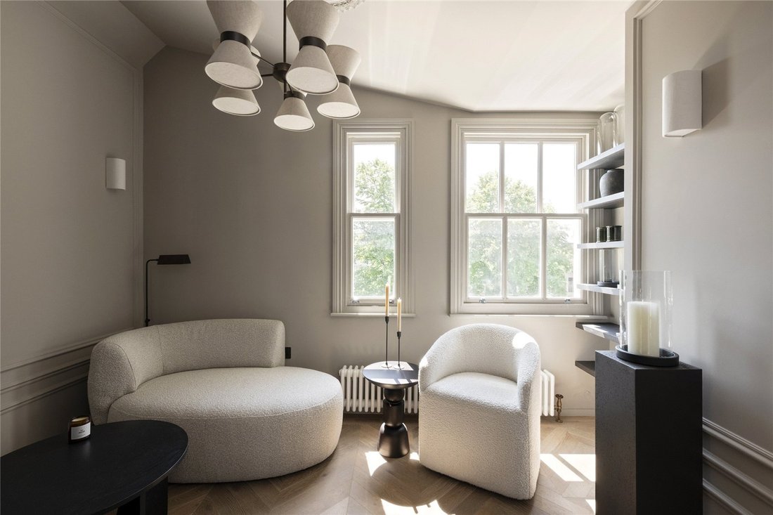 Apartment in Ladbroke Grove, Kensington And Chelsea, England 1 - 18326744