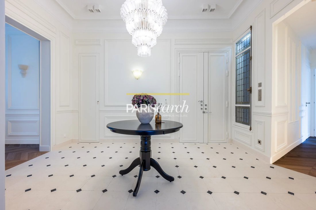 Apartment in Chaillot, Paris 16e Arrondissement, Paris 4 - 18327515