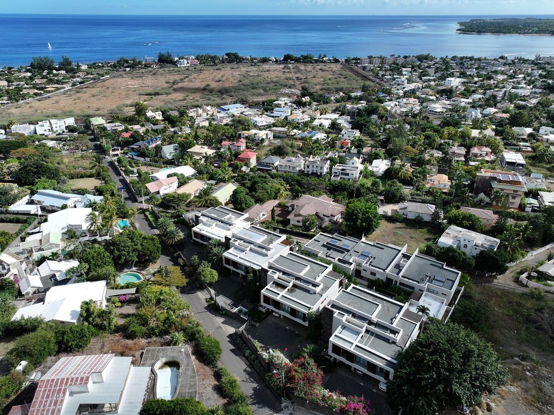 Apartment in Tamarin, Rivière Noire District, Mauritius 1 - 14585921