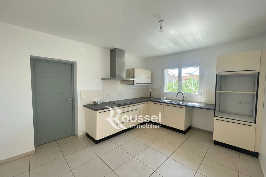 Villa in Balaruc-les-Bains, Occitania, France 4 - 18328105