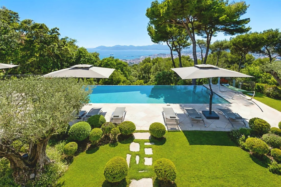 Villa in La Californie, Cannes, France 2 - 18328266