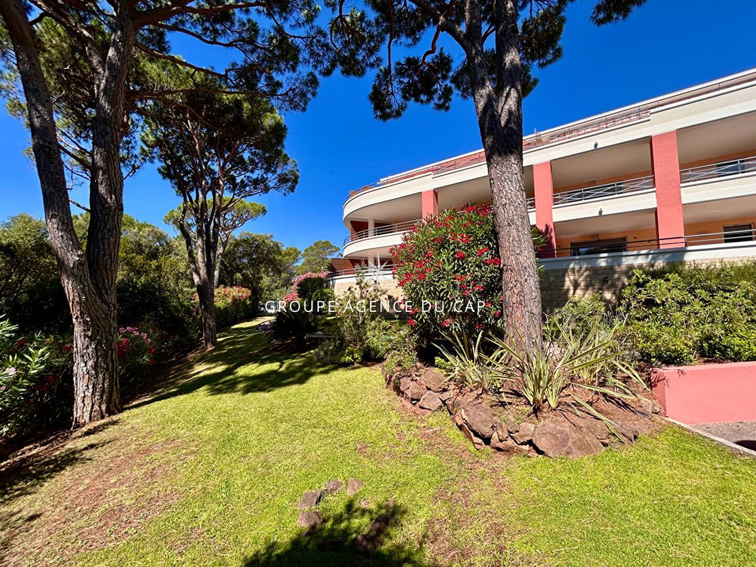 Apartment in Valescure-Vaulongue-Clair Bois-Vallon Suveret, Saint-Raphaël, France 2 - 16968836