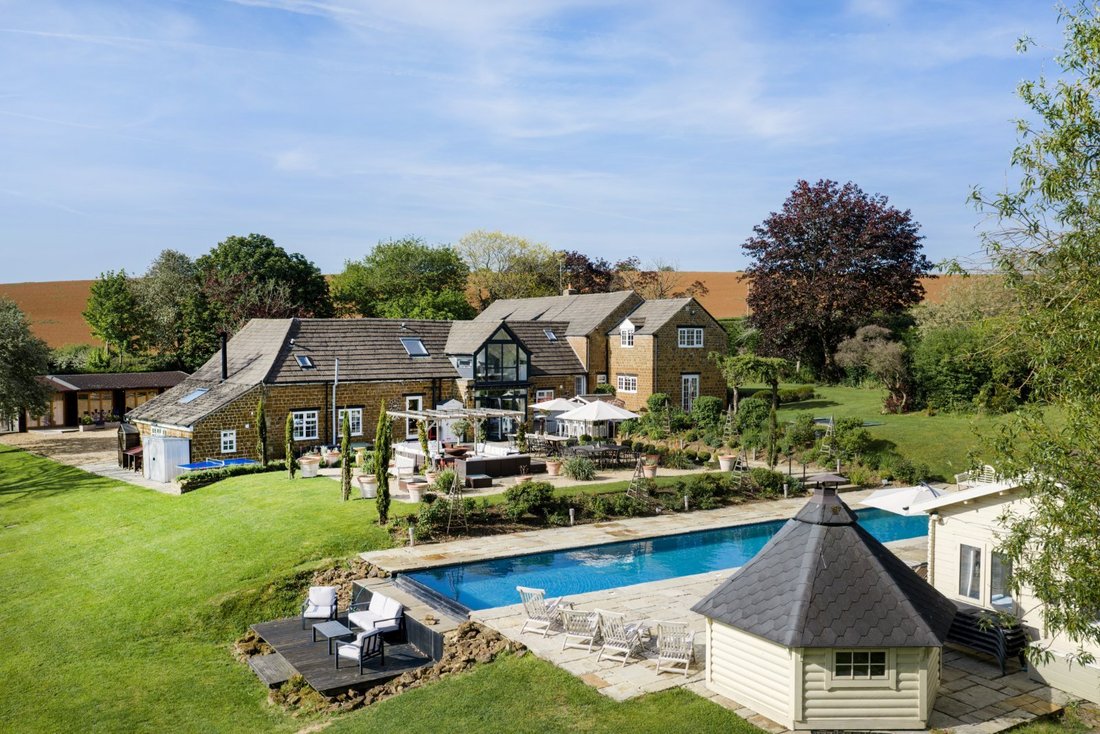 House in Shutford, England 3 - 15462664