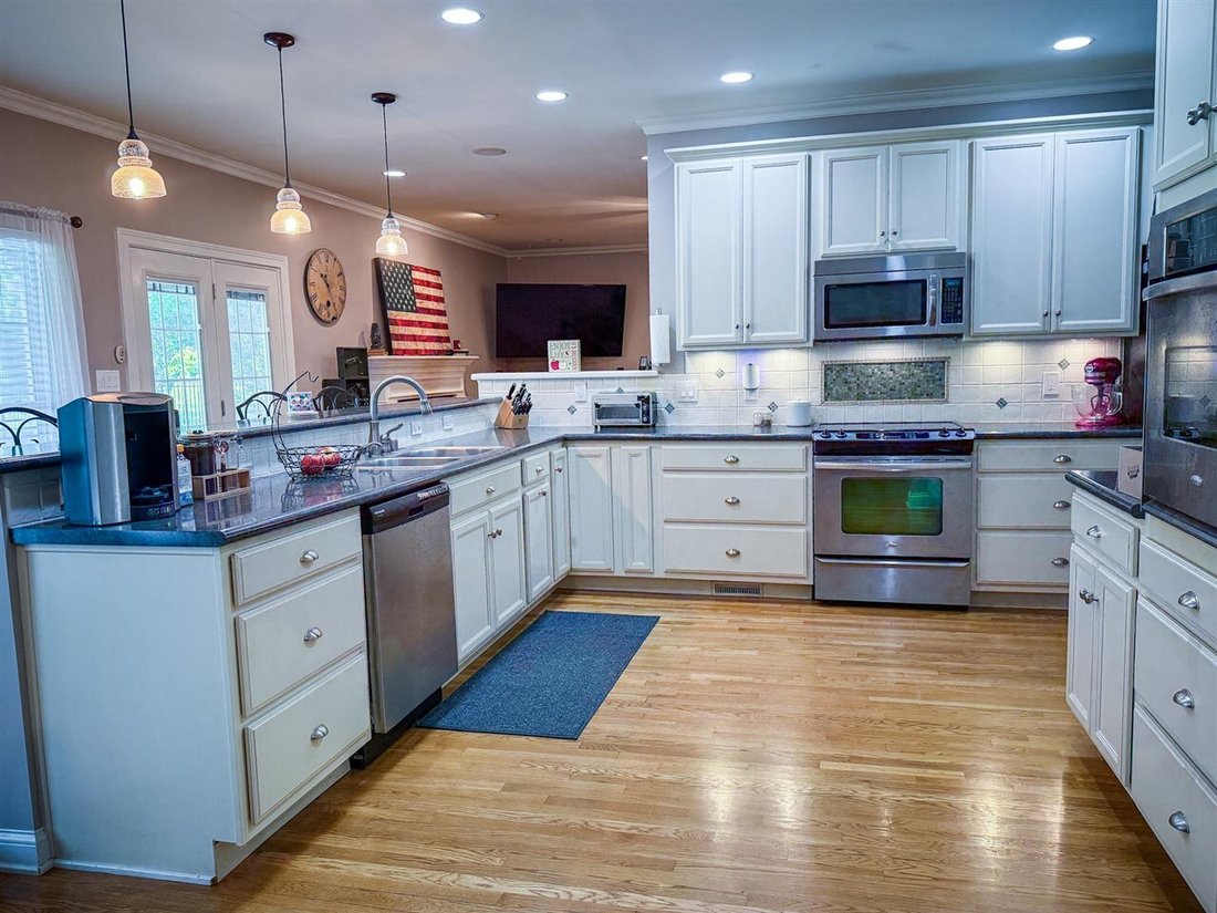 House in Bowling Green, Kentucky, United States 4 - 18322496