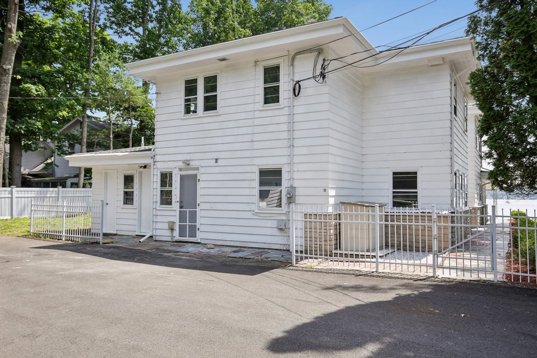 House in Hopatcong, New Jersey, United States 4 - 18328467