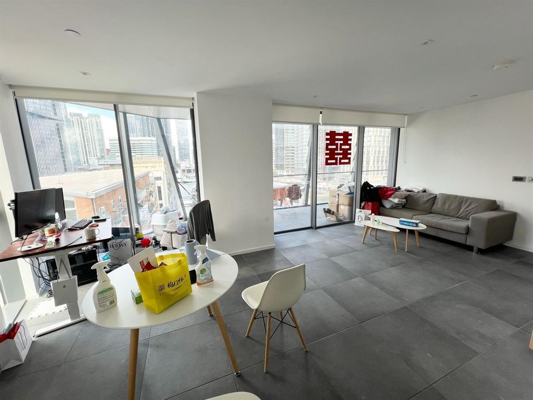Apartment in Poplar, Tower Hamlets, England 4 - 18326815