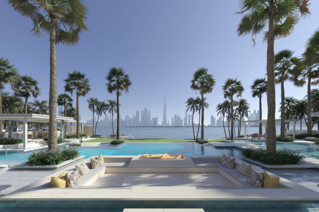 Villa in Dubai, United Arab Emirates 1 - 18328264