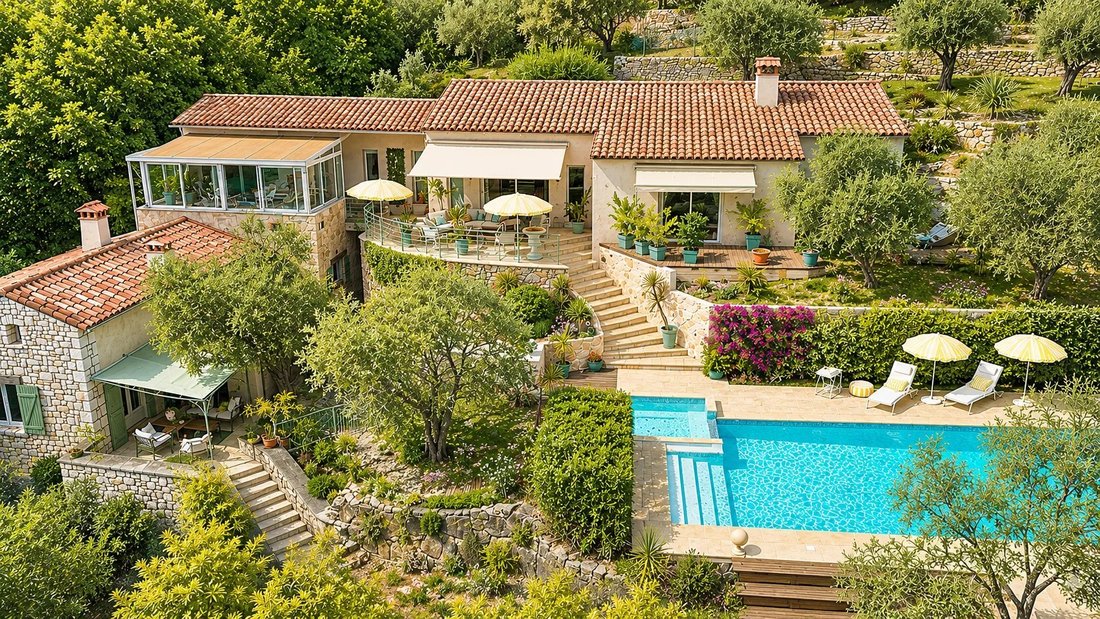 House in Tourrettes-sur-Loup, Provence-Alpes-Côte d'Azur, France 1 - 18328344