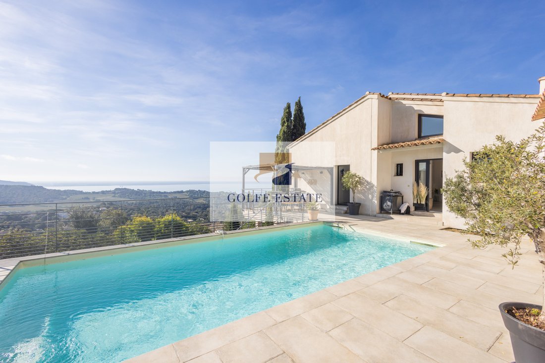 Villa in La Croix-Valmer, Provence-Alpes-Côte d'Azur, France 1 - 18146049