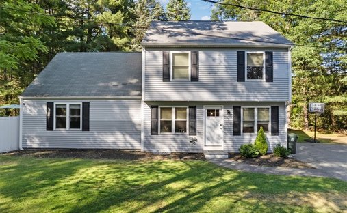 House in Smithfield, Rhode Island, United States 1