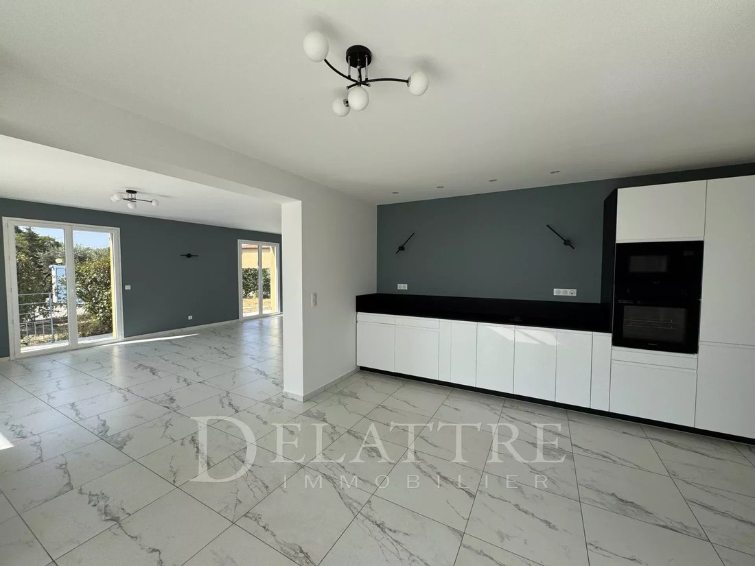 Apartment in Saint-Laurent-du-Var, Provence-Alpes-Côte d'Azur, France 1 - 18328336