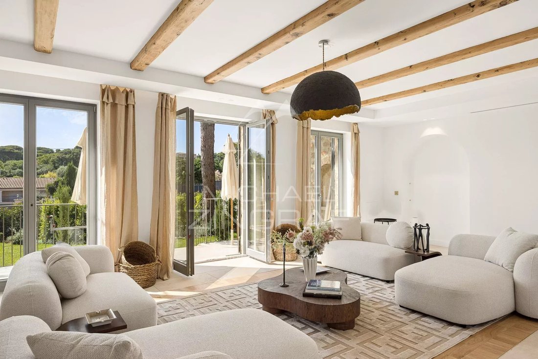 Villa in Antibes, Provence-Alpes-Côte d'Azur, France 2 - 18328369