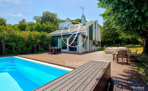 House in Centre, Clamart, France 1