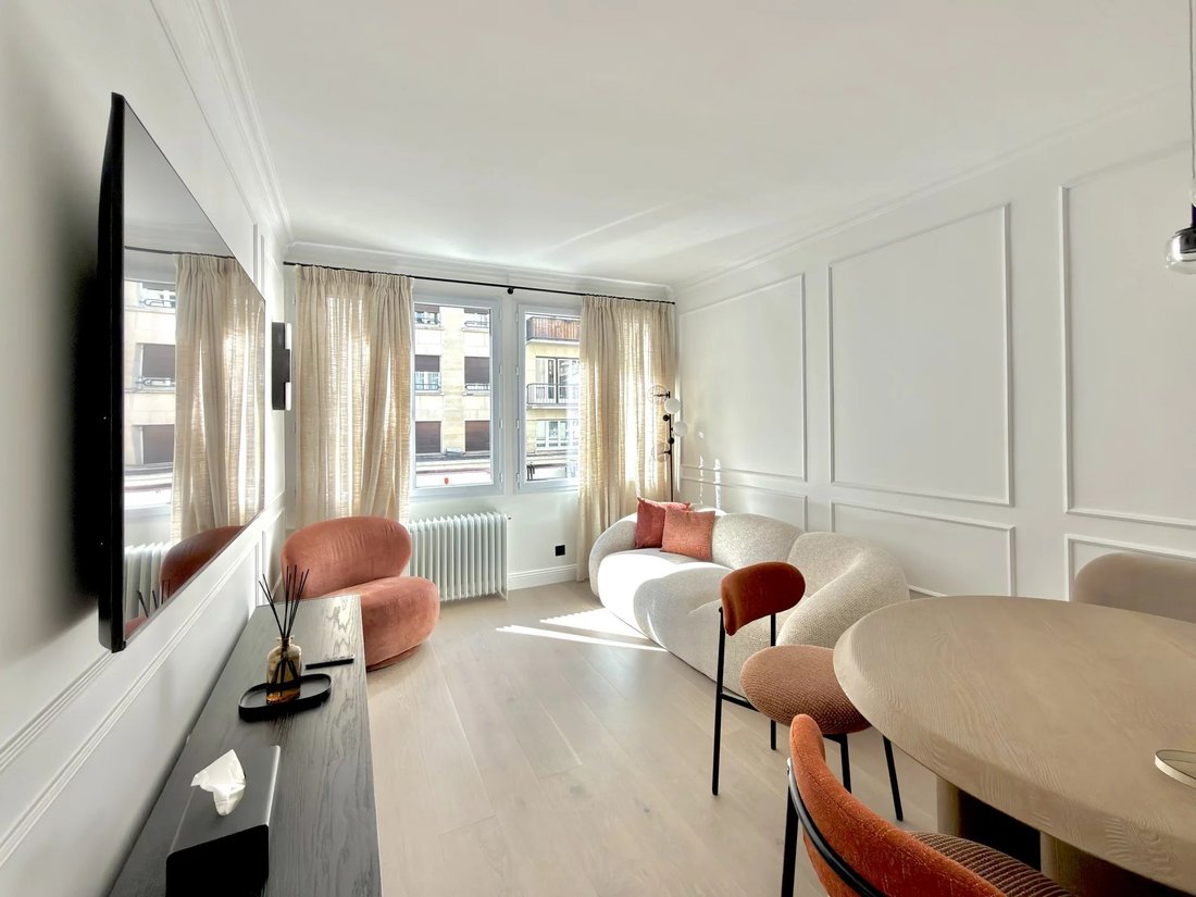 Apartment in Chaillot, Paris 16e Arrondissement, Paris 2 - 18328395