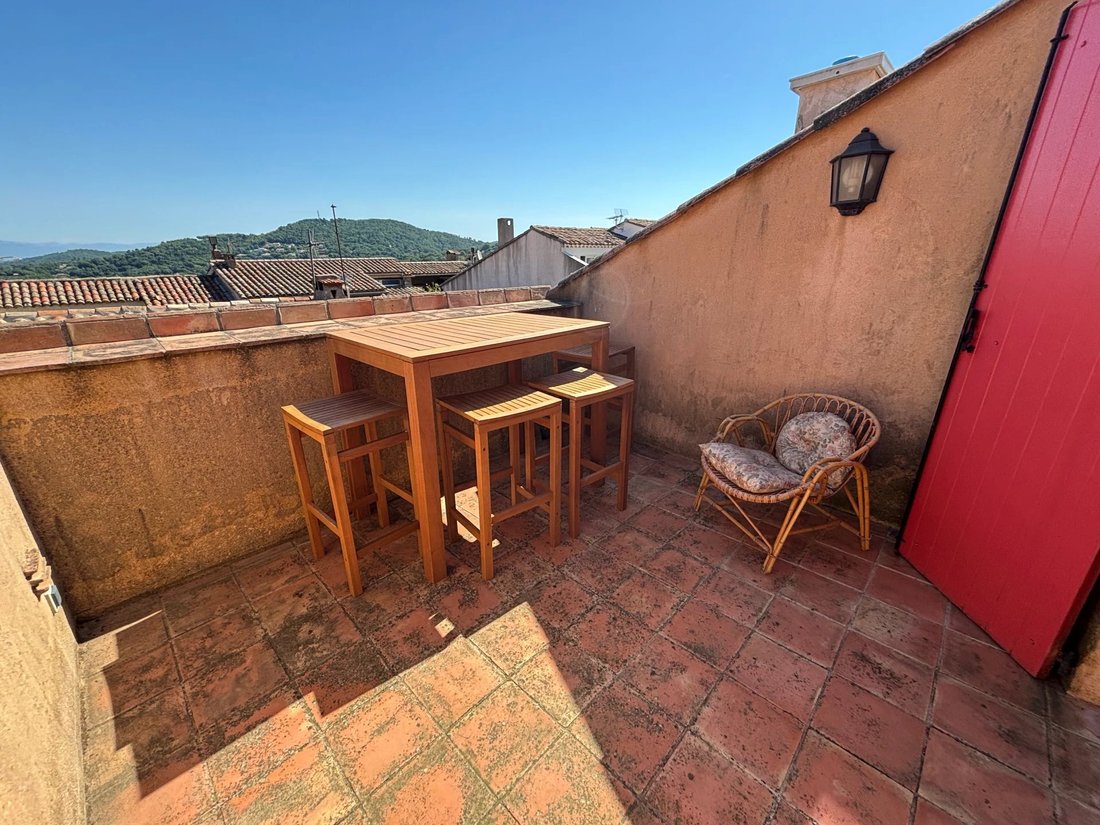 House in La Garde-Freinet, Provence-Alpes-Côte d'Azur, France 2 - 18328205
