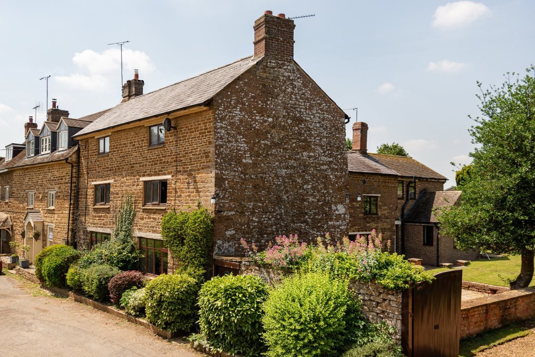 House in Middleton Cheney, England 1 - 18326781