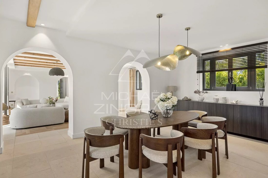 Villa in Antibes, Provence-Alpes-Côte d'Azur, France 4 - 18328369