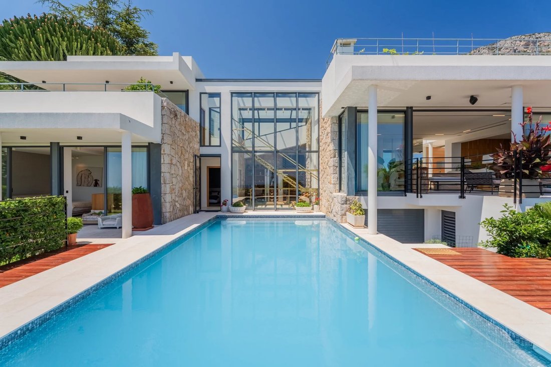 Villa in Èze, Provence-Alpes-Côte d'Azur, France 3 - 18328390