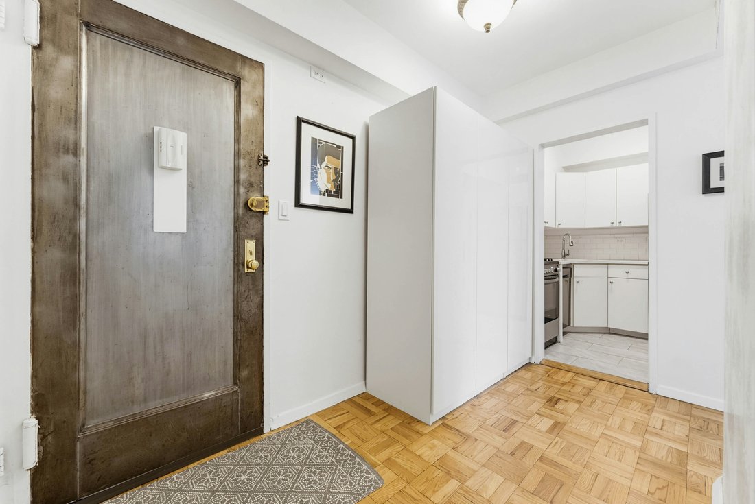 Co Op in New York, New York, United States 5 - 18321097
