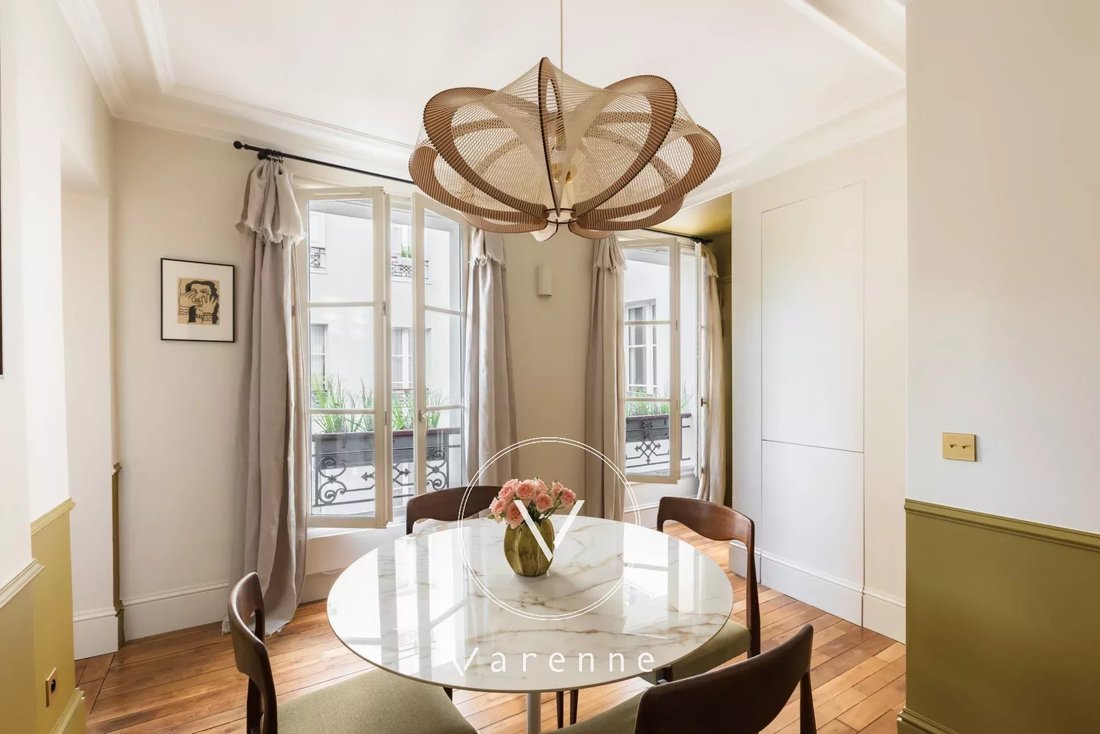 Apartment in Invalides, Paris 7e Arrondissement, Paris 2 - 18328244