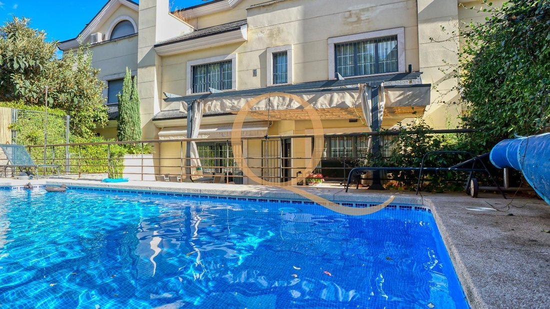 Townhouse in Hortaleza, Madrid, Spain 2 - 18329662