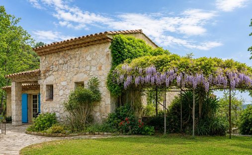 Villa in Centre du Village, La Colle-sur-Loup, France 1