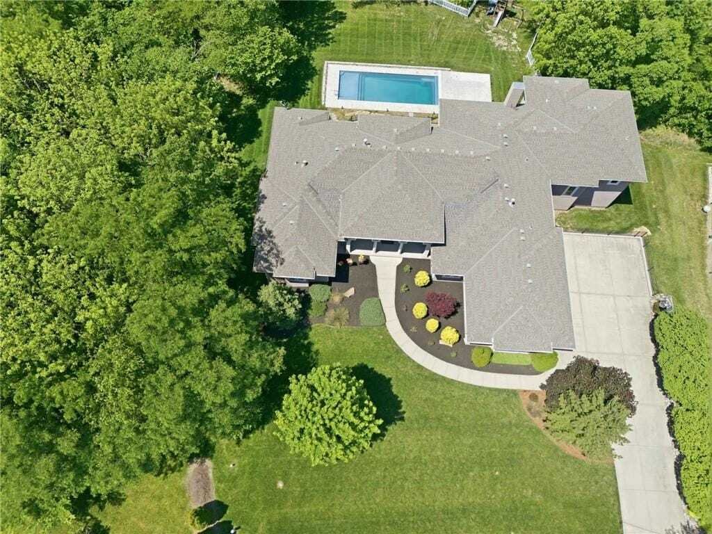 House in Parkville, Missouri, United States 1 - 18049389