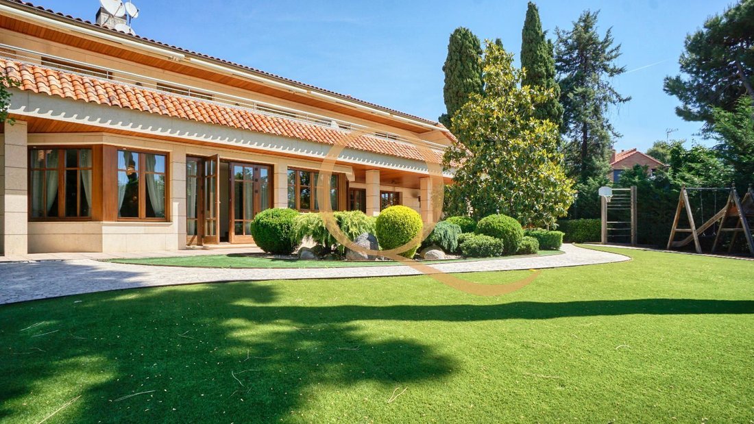 Chalet à Hortaleza, Madrid, Espagne 2 - 18330107