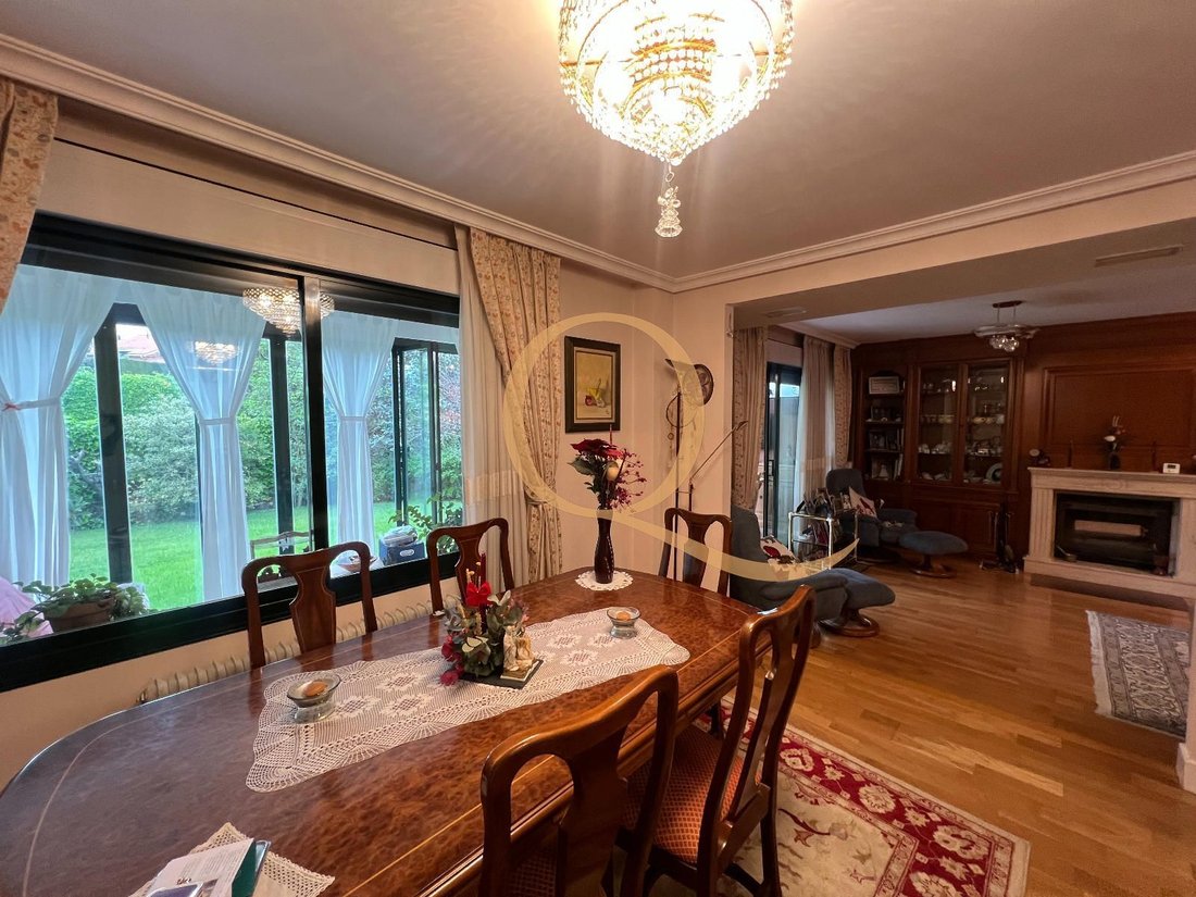 Chalet in Fuencarral-El Pardo, Madrid, Spain 4 - 18330008