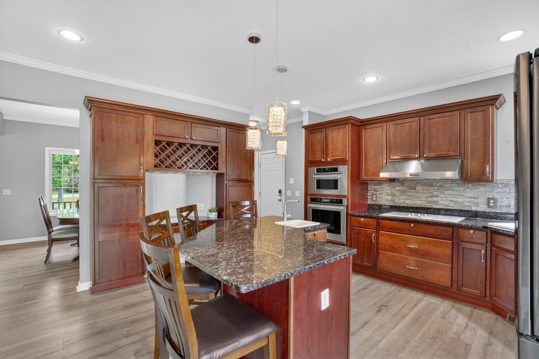 House in Shakopee, Minnesota, United States 5 - 18330490