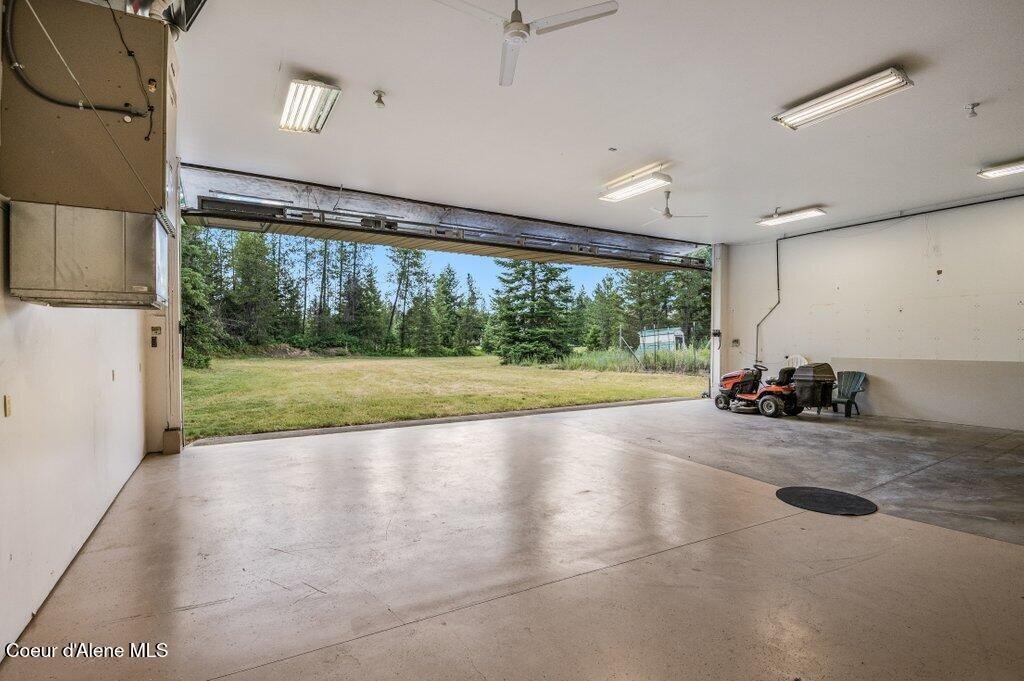House in Spirit Lake, Idaho, United States 3 - 18330218