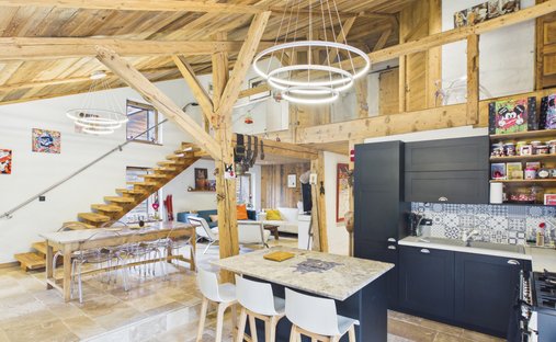 Chalet in Arâches-la-Frasse, Auvergne-Rhône-Alpes, France 1