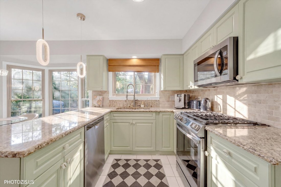 House in Bolingbrook, Illinois, United States 5 - 18330232