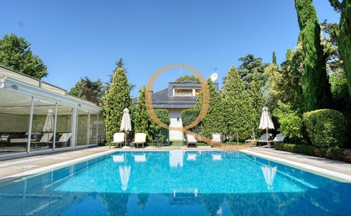 Chalet in Hortaleza, Madrid, Spain 1
