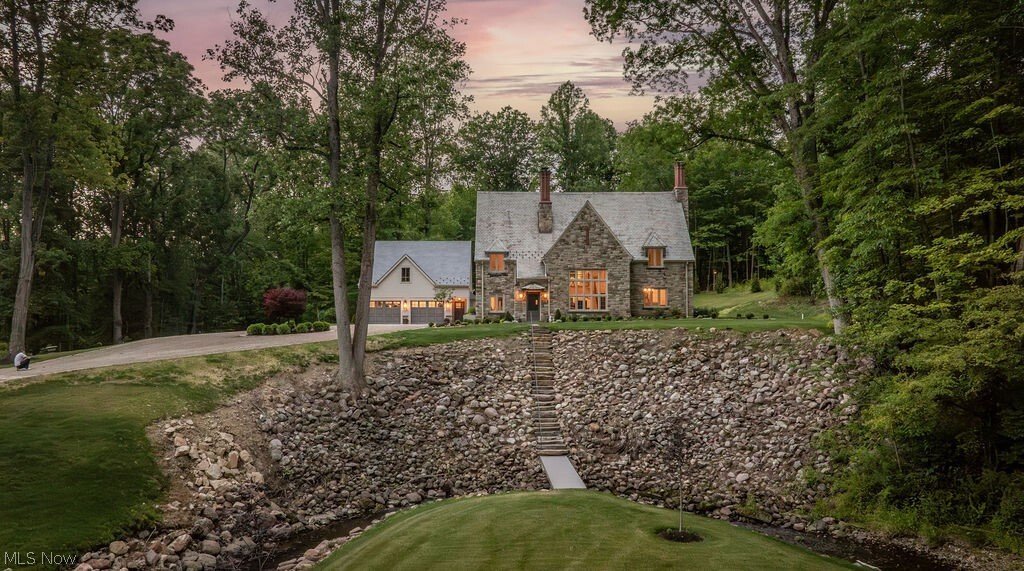 House in Chagrin Falls, Ohio, United States 3 - 18329730