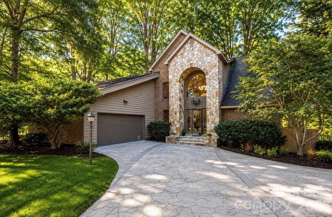 Casa en Cornelius, Carolina del Norte, Estados Unidos 1 - 17455696